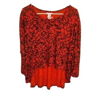 No Concept But Buy The Good Sense By Ink Women's One Size Topper Red Black Geo